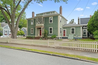 33 Liberty St, Warren, RI 02885