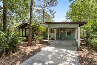 8689 NW 42nd Dr, Gainesville, FL 32653