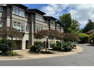 2136 NW Cedar View Ln, Portland, OR 97229
