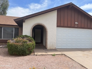 3102 N Woodburne Dr, Chandler, AZ 85224