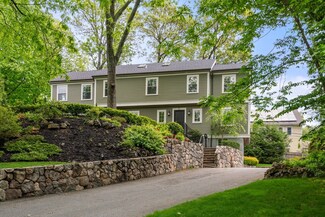 51 Baker Cir, Chestnut Hill, MA 02467