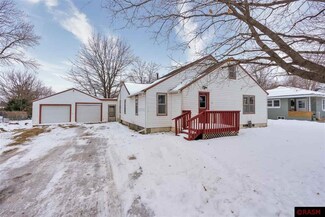 112 S 3rd St, Eagle Lake, MN 56024