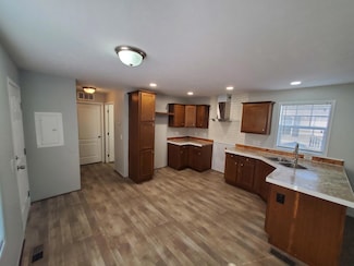 8 Bluebird Hill Dr Unit 416, Orion Township, MI 48359