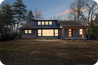 29 Grantwood Ln, Saint Louis, MO 63123