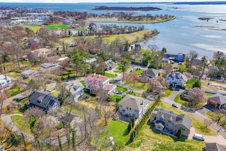 1470 Roosevelt Ave, Pelham, NY 10803