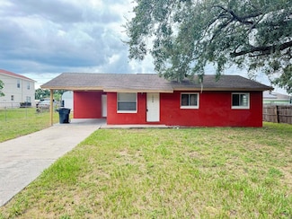 1554 Sarah St, Lake Wales, FL 33898