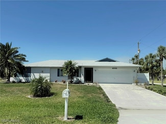 18161 Interlochen Ln, Alva, FL 33920