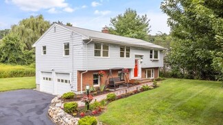31 Valleyfield St, Lexington, MA 02421
