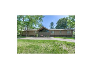 801 W 114th Terrace, Kansas City, MO 64114