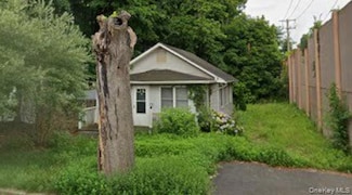 4 Garfield Ct, Nesconset, NY 11767