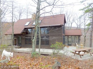 157 Pine Point Dr, Maysville, WV 26833