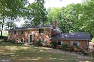3901 Stoneybrook Rd, White Plains, MD 20695
