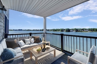 43 March St Unit 3, Salem, MA 01970