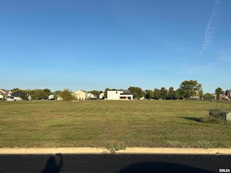 112 Sable Ln, Washington, IL 61571