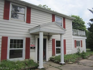90 Aurora Hudson Rd, Aurora, OH 44202