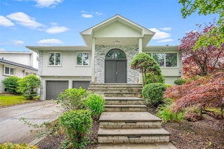 1105 Fordham Ln, Woodmere, NY 11598