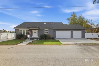 7501 W Swift Ln, Boise, ID 83704