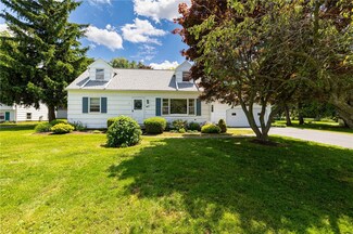 463 Holley St, Brockport, NY 14420