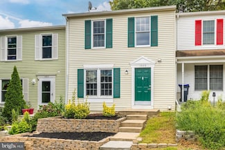 1939 Pohick Creek Ct, Woodbridge, VA 22192
