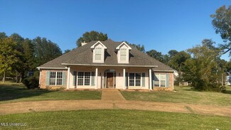802 Oak Trail, Canton, MS 39046