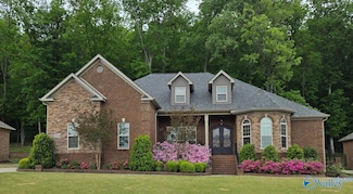 8032 Goose Ridge Dr SE, Owens Cross Roads, AL 35763