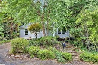 14 Dixie Ave, Greenville, SC 29607