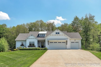 6326 Eaglewood Dr, Hudsonville, MI 49426