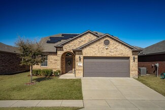 212 Iron Ore Trail, Fort Worth, TX 76131