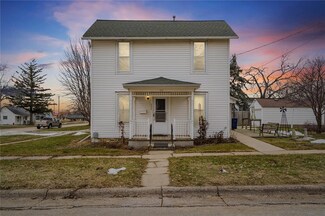 111 S Jackson St, Mechanicsville, IA 52306