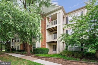 13401 Fountain Club Dr Unit 202, Germantown, MD 20874