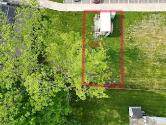 1313 E Short St, Bloomington, IN 47401