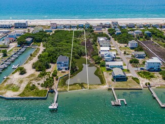 1014 N Anderson Blvd, Topsail Beach, NC 28445