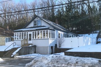 34 Park St, Turners Falls, MA 01376