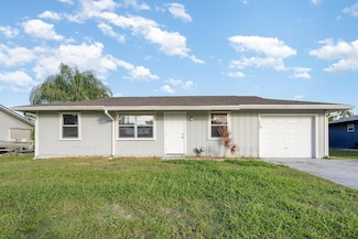 2473 SW Warwick St, Port Saint Lucie, FL 34984