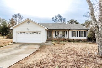 45 Rollingreen Rd, Greer, SC 29651
