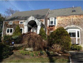 55 Moulton St, Newton Lower Falls, MA 02462