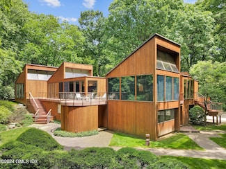 66 Sumner Rd, Greenwich, CT 06831