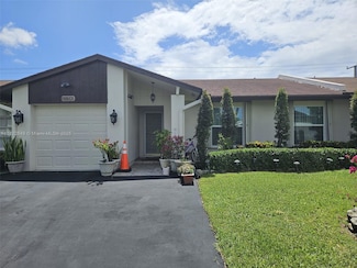 15700 Bottlebrush Cir, Delray Beach, FL 33484
