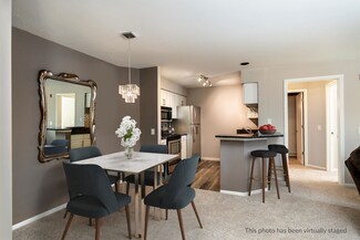 8530 Greenway Blvd Unit 313, Middleton, WI 53562