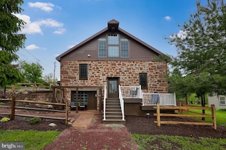 1700 Texter Mountain Rd, Reinholds, PA 17569
