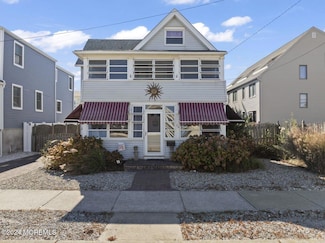 24 Philadelphia Ave, Lavallette, NJ 08735