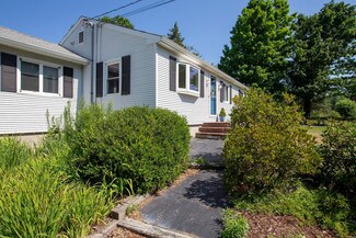 43 Union Rd, Stratham, NH 03885
