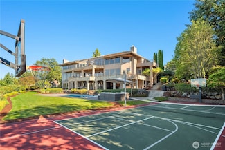 6411 View St NE, Tacoma, WA 98422