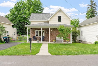 11 Packer Ave, Troy, NY 12180