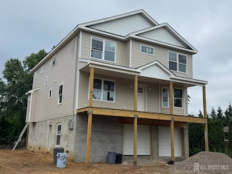 19 John St, Sayreville, NJ 08872