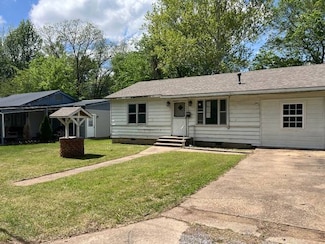 1104 S State Ave, Tahlequah, OK 74464