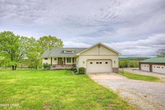 7766 State Highway 39, Aurora, MO 65605