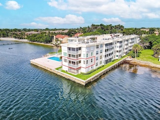 1820 New Palm 201 Way Unit 201, Boynton Beach, FL 33435