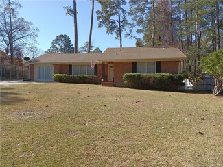 1707 Spruce St, Fayetteville, NC 28303
