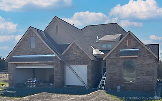 2002 E 45th Place, Tulsa, OK 74107